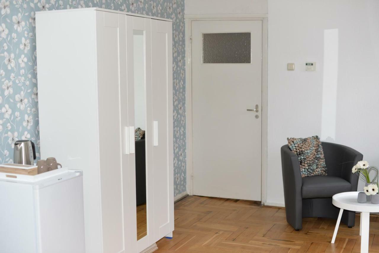 Bed And Breakfast Loft24 Heerlen Ngoại thất bức ảnh